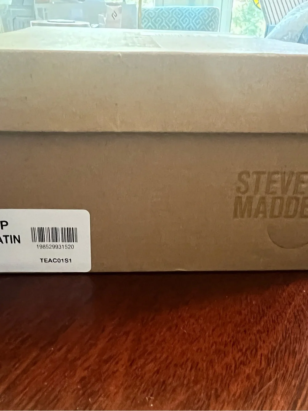 Steve Madden Ivory Teacup Satin Heels Size 6.5